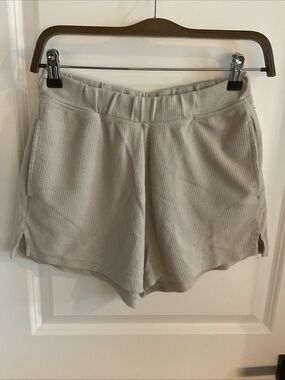Gymshark - Ladies Waffle Knit Athletic Shorts - Beige - Size Small